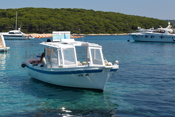 Taxi boat
